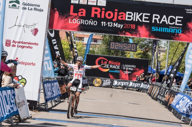 Van der Poel and Galicia dominate the first stage
